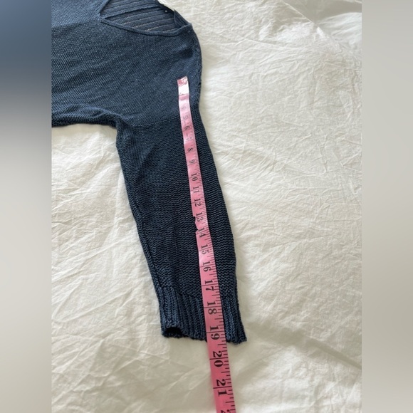 CHARLI LONDON | Women’s SZ L | Open Knit Blue Linen Top | High Low Hem EUC - Picture 6 of 11